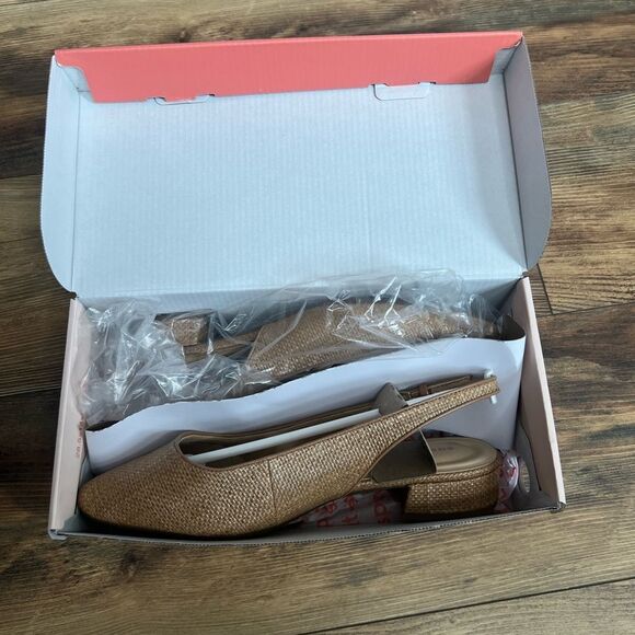 Easy Spirit Cassius Closed Toe Slip-On pump Shoe brown travel coastal office - Picture 8 of 8